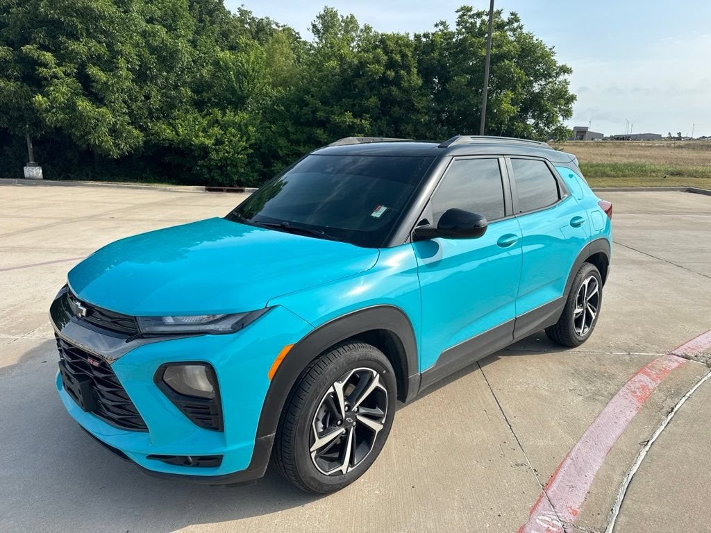 2022 Chevrolet Trailblazer RS in Oasis Blue — front three-quarter view