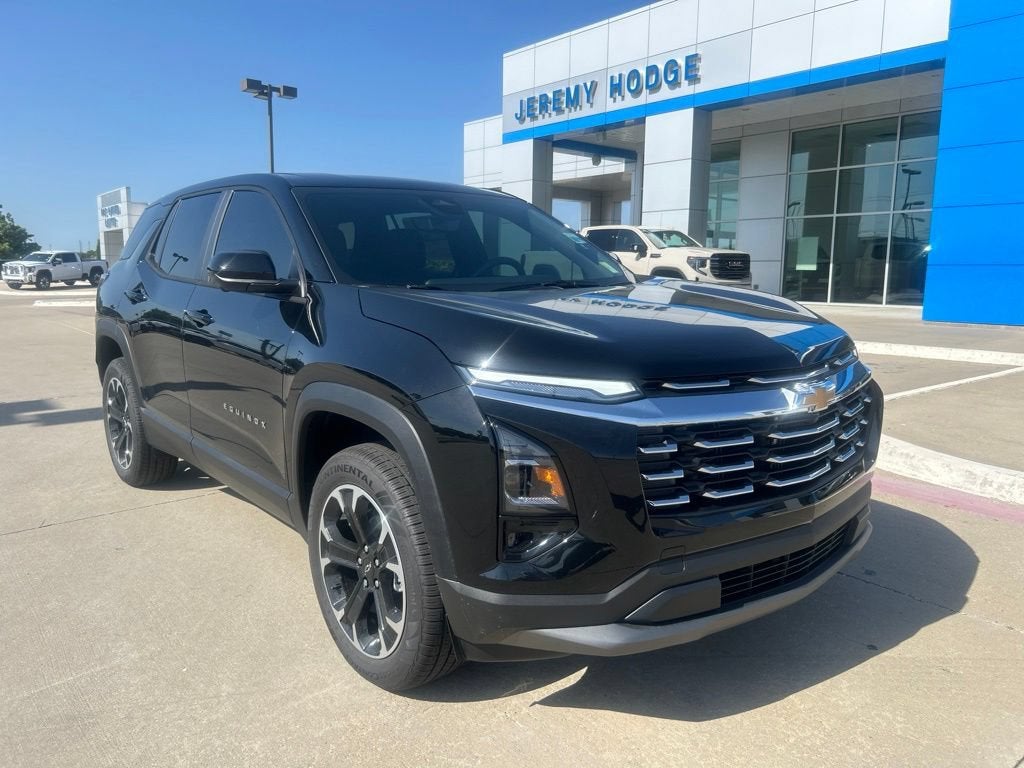 2027 Chevrolet Equinox FWD LT in Mosaic Black Metallic — front three-quarter view
