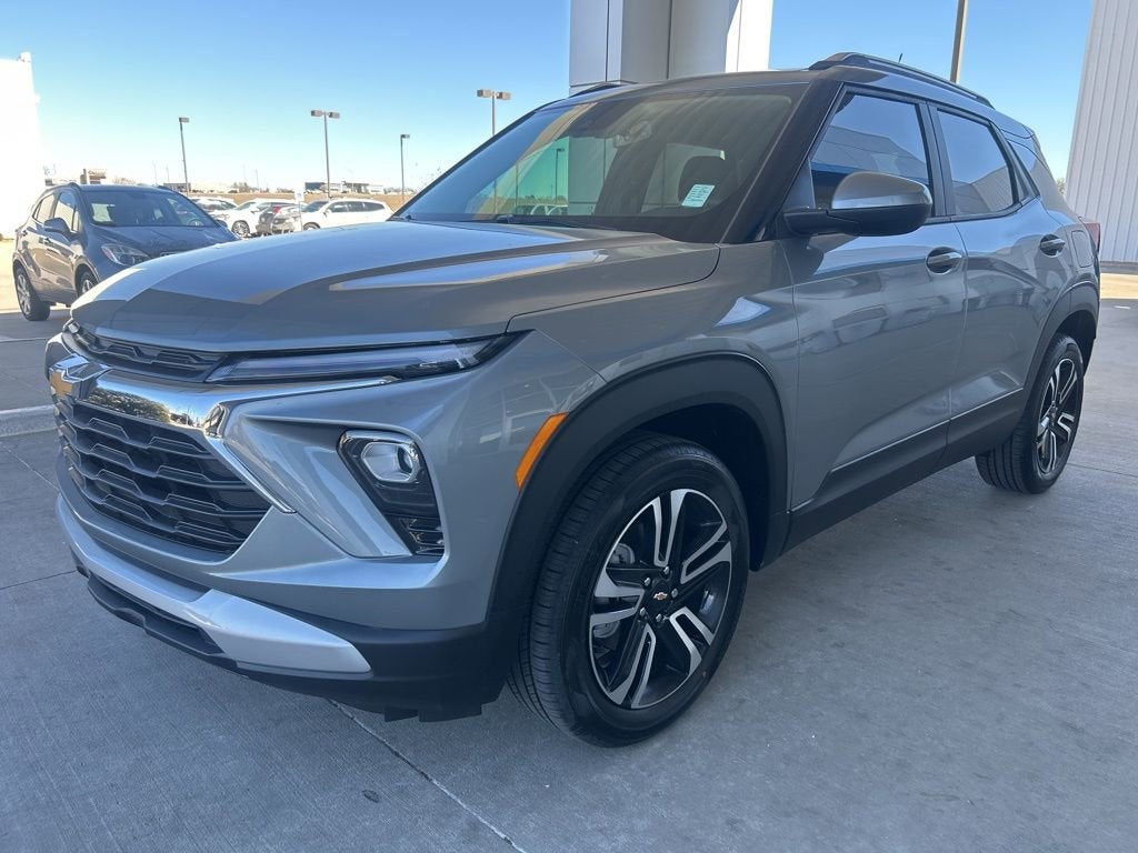 2025 Chevrolet Trailblazer LT in Sterling Gray Metallic — front three-quarter view